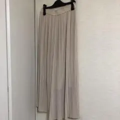 値下げしました　ユニクロ　プリーツ　チュール　シフォン　ロングワイドパンツ
