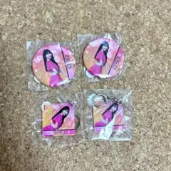 若鷹ガチャ ハニーズ みづき アクリルキーホルダー 缶バッジ