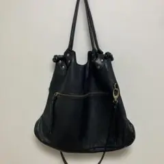 Pietra Alessandra ブラックレザーショルダーバッグ