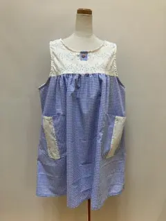 ハンドメイドエプロン　保育士　幼稚園教諭　介護士