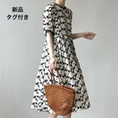 【新品タグ付き】ワンピース 花柄 ドット L 大きいサイズ Aライン ゆったり