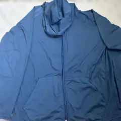 ベネクス　パーカー