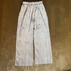 ⭐︎美品⭐︎【LOWRYS FARM】ベージュ ベロアプリーツパンツ　切りっぱなし