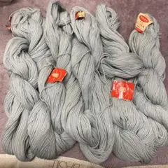 グレーのウール毛糸 50g×5