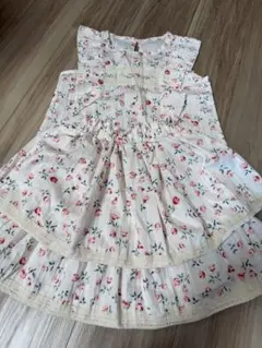 花柄　セットアップ　130センチ