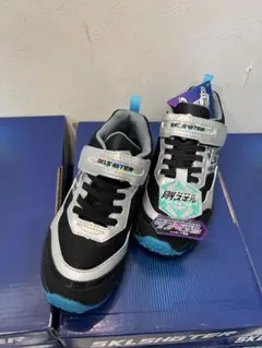 新品／未使用ムーンスター：スキルシュター：ジュニアスニーカー20.0