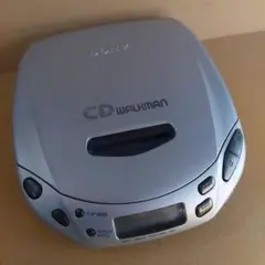 SONY CDウォークマン D-E404 箱付き SONY D-E404 Portable CD Player Walkman Compact Silver Japan