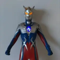 ウルトラマンゼロ LEDライト付き フィギュア 約19cm