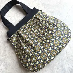 ハンドメイド　グラニーバッグ　バルーンバッグ　トートバッグ　ショルダー　フラワー