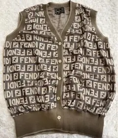 Fendi ロゴパターン ノースリーブベスト　34 Fendi ロゴパターン ノースリーブベスト 34 opal