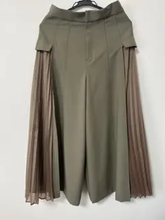 オリーブ色 プリーツ付きワイドパンツ9号