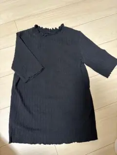 フリルネック 黒 半袖Tシャツ Mサイズ