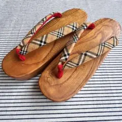 右近下駄　チェック鼻緒　並寸　未使用品