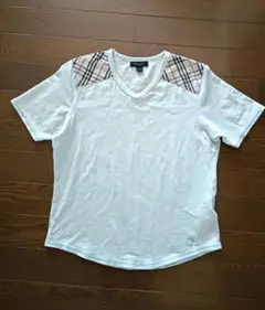 BURBERRY　半袖Tシャツ　チェック柄つき　ミント色