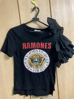 ラモーンズ　ボリューム フリル スリーブ プリントTシャツ ブラック 黒
