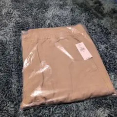 ベージュ Mサイズ パンツ 新品タグ付き
