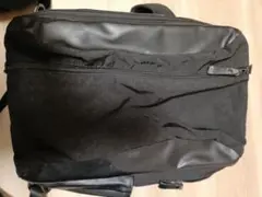 底値やや難あり黒いビジネスリュックバッグ 2019年製
