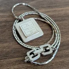GIVENCHY　シルバー ロゴ ネックレス　4G　ヴィンテージ