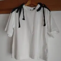 ジーユー　アンダーカバーコラボ　リボンTシャツ
