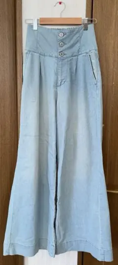 ハイウエストワイドフレアパンツ　ジーンズ