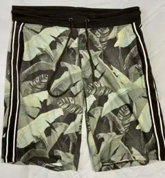 Bershka ショートパンツ　XL グリーン