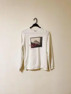 7TEEs ホワイトクルーネックトレーナー