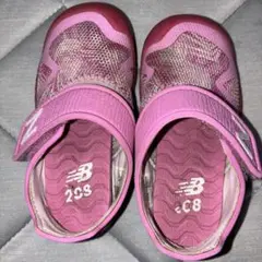 お値下げしました！New Balance ピンク ベビーシューズ C8