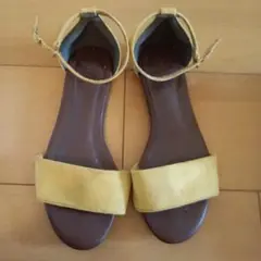 イエロー フラットサンダル Sサイズ