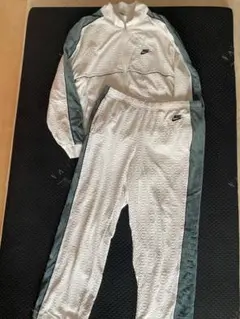 2025年最新】Supreme Nike Velour Track Pantの人気アイテム
