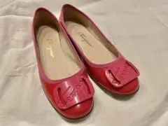 My Ferragamo オーナメントパンプス エナメル フラット ピンク