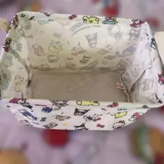 ハローキティ布製収納袋　小　ダイソー