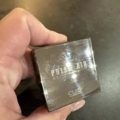 CLIO PRISM AIR SHADOW 05