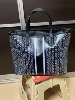新品トリーバーチトートバッグ
