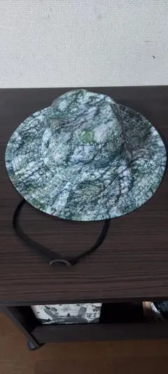 BURTON 迷彩柄 アウトドアハット