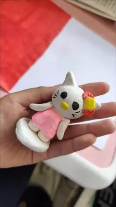 ハローキティ 粘土フィギュア