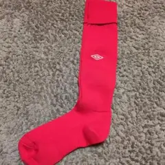 【新品】Umbro 赤 サッカーソックス ロゴ入り