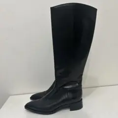 Item thumbnail for item 06cab077-ae7d-4ca3-8ac8-1e72238c6086