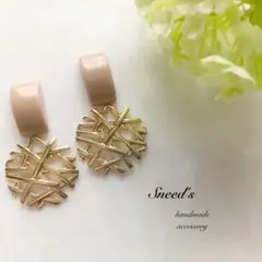 ■ デザイン透かしチャームx丸みカボションピアス/イヤリング