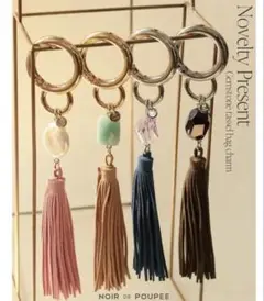 NOIR DE POUPEE ノワールドプーペ　天然石タッセルバッグチャーム