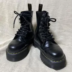 Item thumbnail for item f4b0803f-ce26-4734-a893-0699a9bca1b1