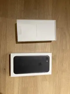 Apple iPhone 7 128GB ブラック箱