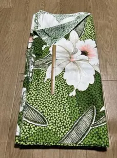128昭和レトロ　緑色花柄生地　105×410 未使用品