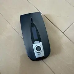 docomo N900is 折りたたみ式 ブラック携帯電話 本体