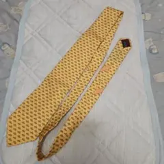 Salvatore Ferragamo イエロー フルーツ柄 ネクタイ