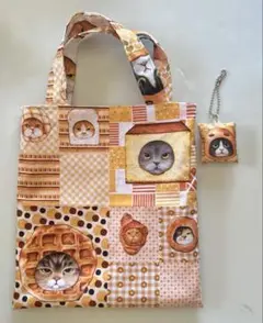 パン猫チャーム付きサブバッグB コヤンイサムチョン
