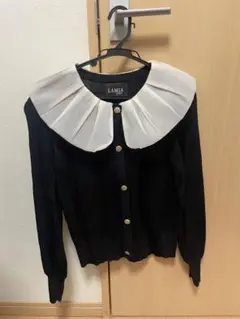 LAMIA 大きな襟付きカーディガン