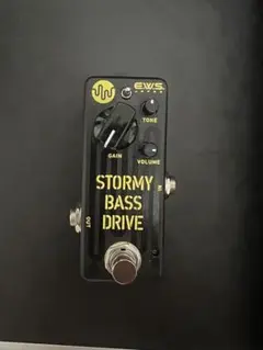 【ほぼ新品、未使用】E.W.S STORMY BASS DRIVE EWS Stormy Bass Drive Demo - YouTube