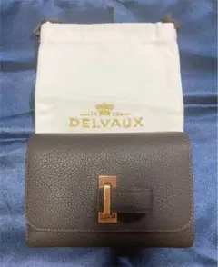デルヴォー 財布