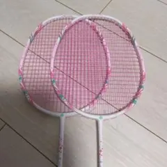 ピンク バドミントンラケット 2本セット