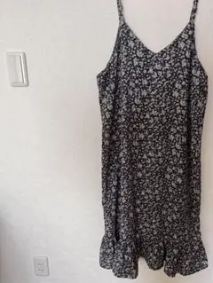 TRUBE 花柄キャミワンピース